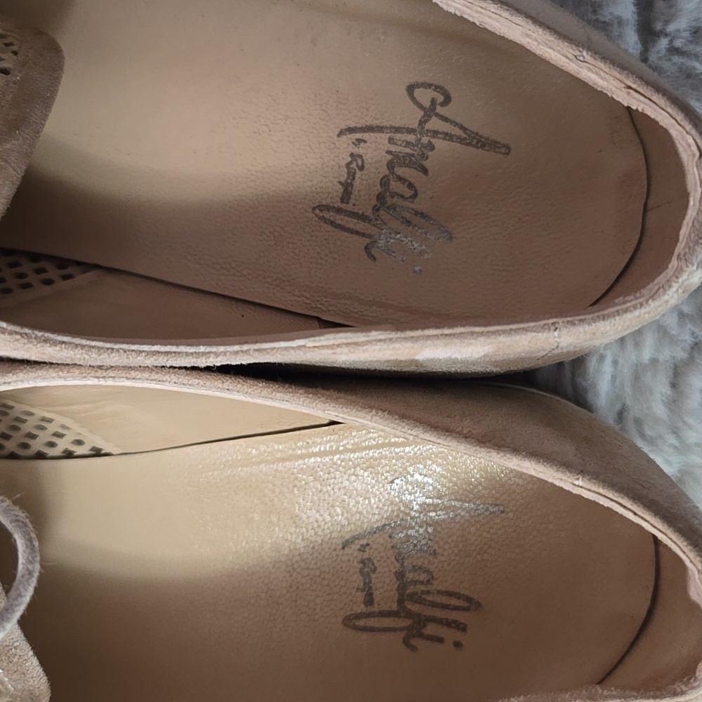 Amalfi tan suede perforated lace up oxfords size 9 - Picture 10 of 10